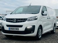 VAUXHALL VIVARO