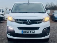 VAUXHALL VIVARO