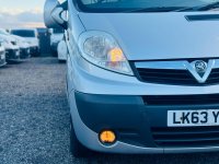 VAUXHALL VIVARO
